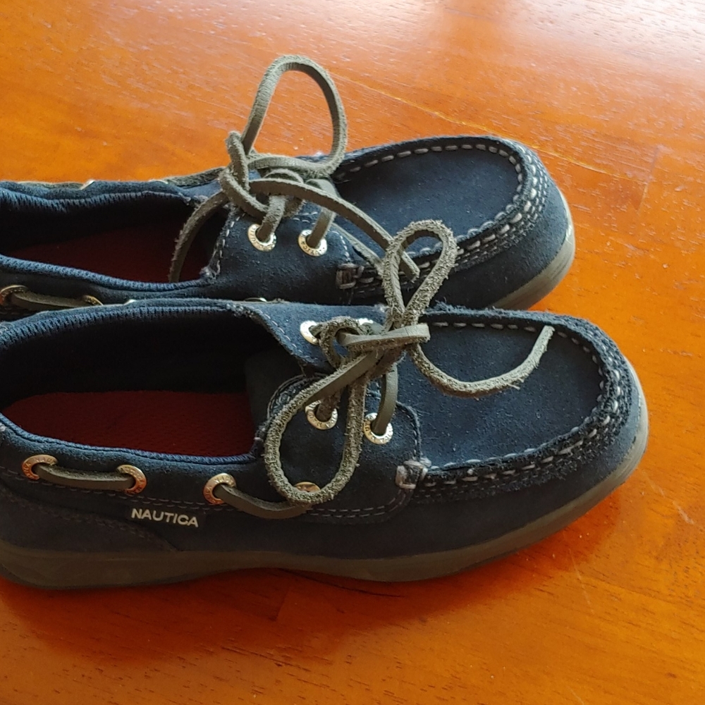 Nautica suede boat shoes with LEATHER 2 - Picture 2 of 4